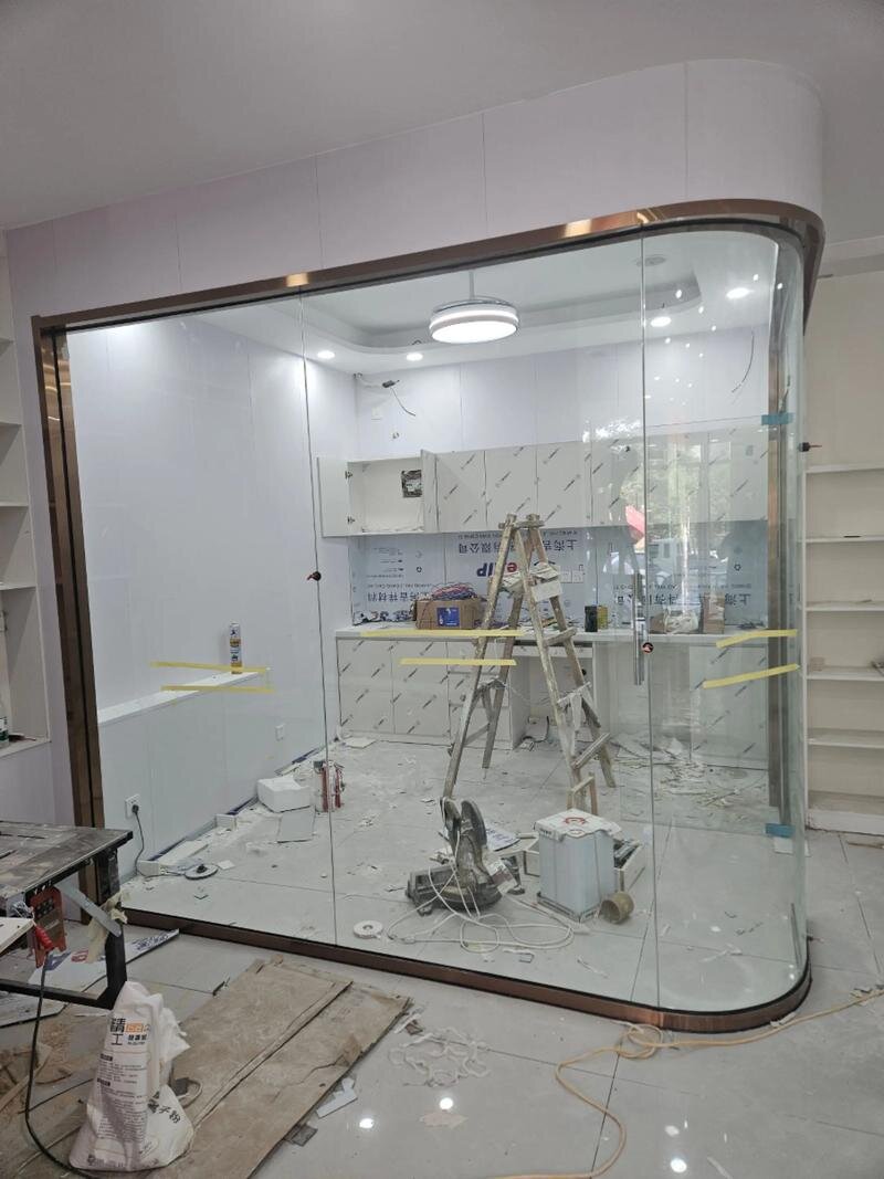 普洱市热弯弧形玻璃异形展柜玻璃 - 方案